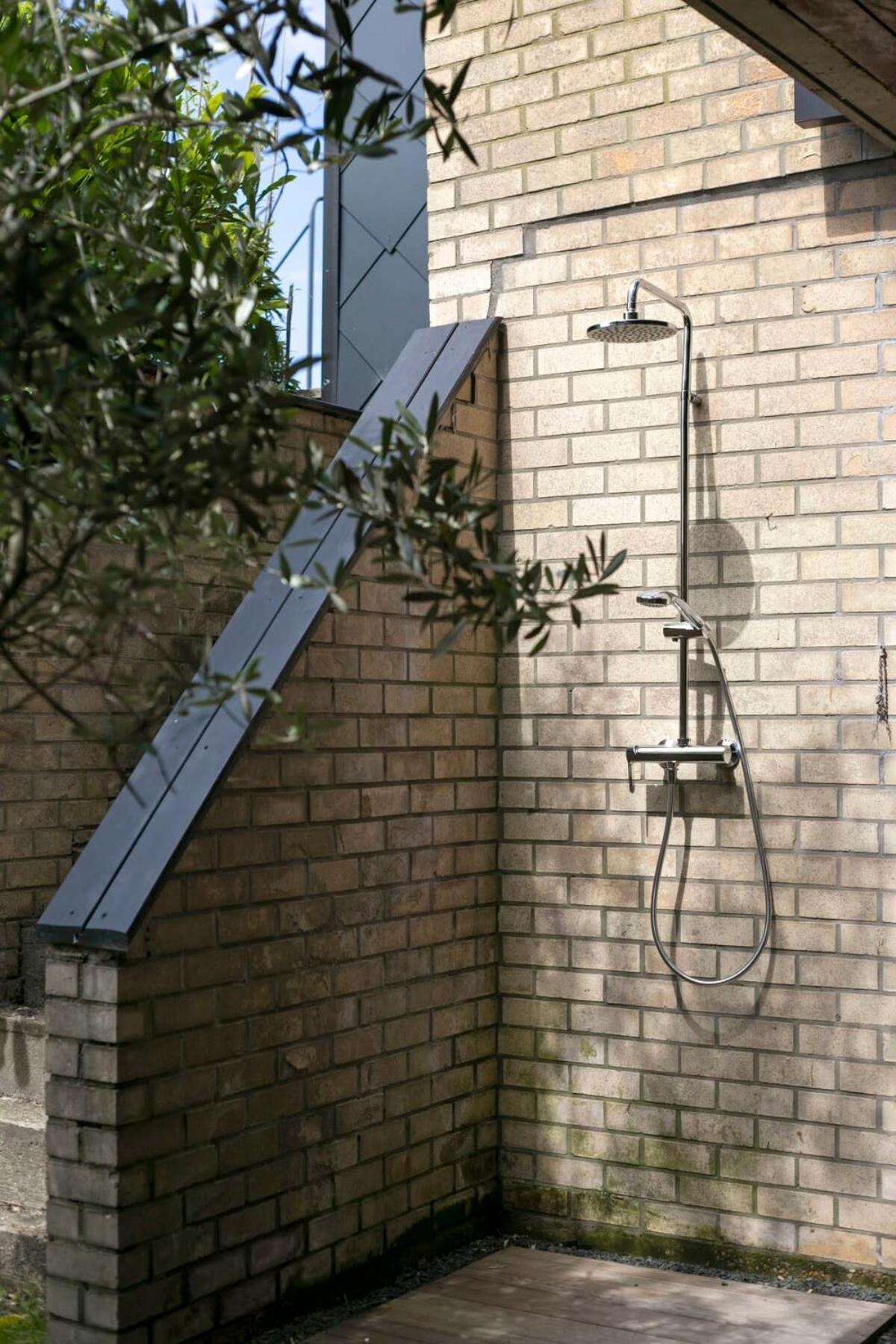 Eighties Modernist Design House With Garden Near The Beach Ostend Exterior foto